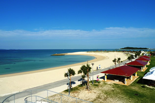 豊崎海浜公園（豊崎美らSUNビーチ）